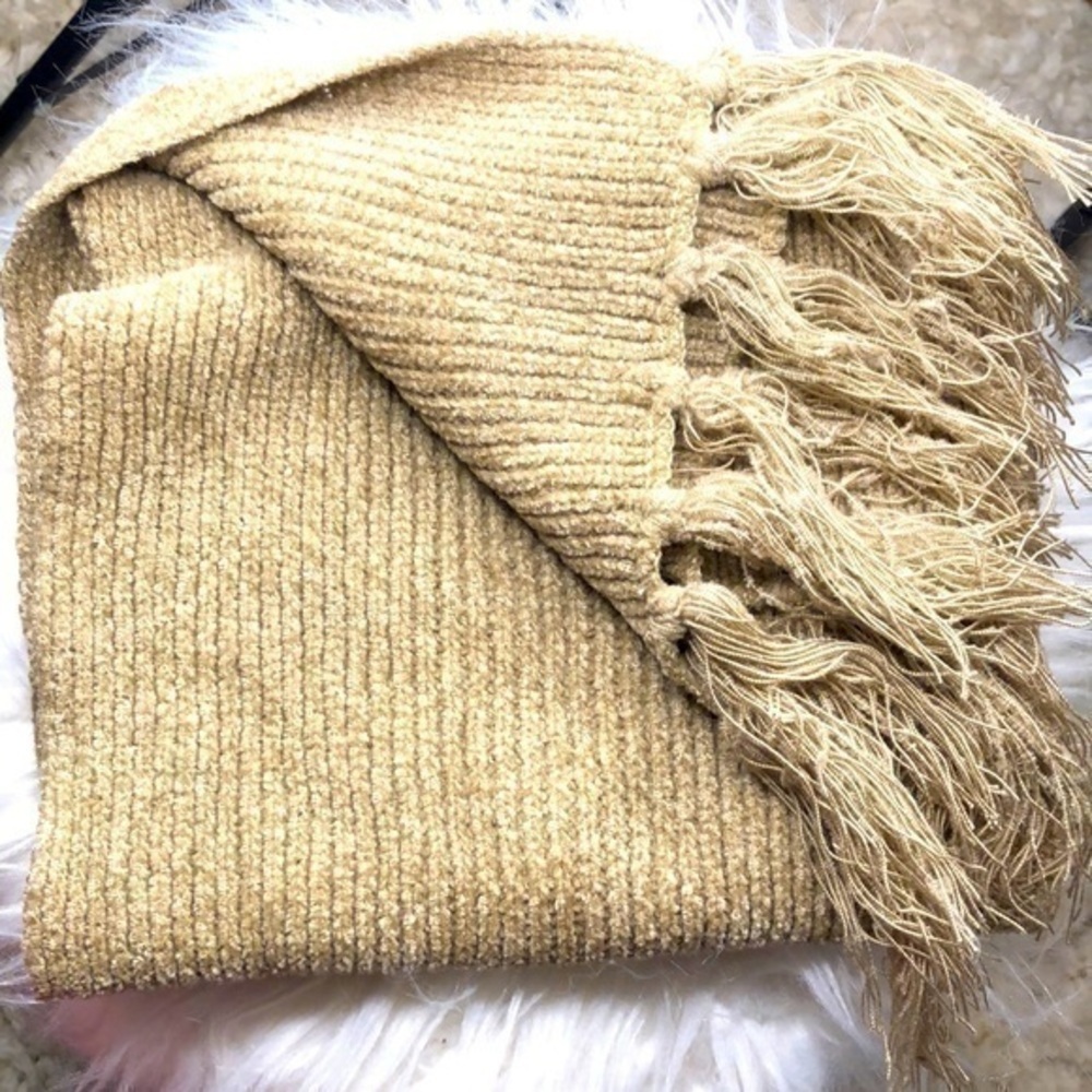 MODENA SCARF | Soft Beige Modena Fringe Scarf - One Size. - Picture 1 of 3